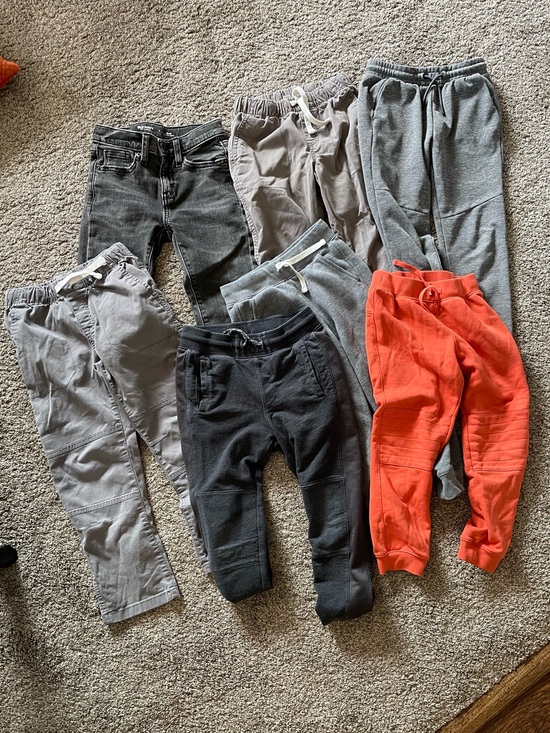 Cat & Jack Other - Bundle of kids pants, jeans, sweats 6T